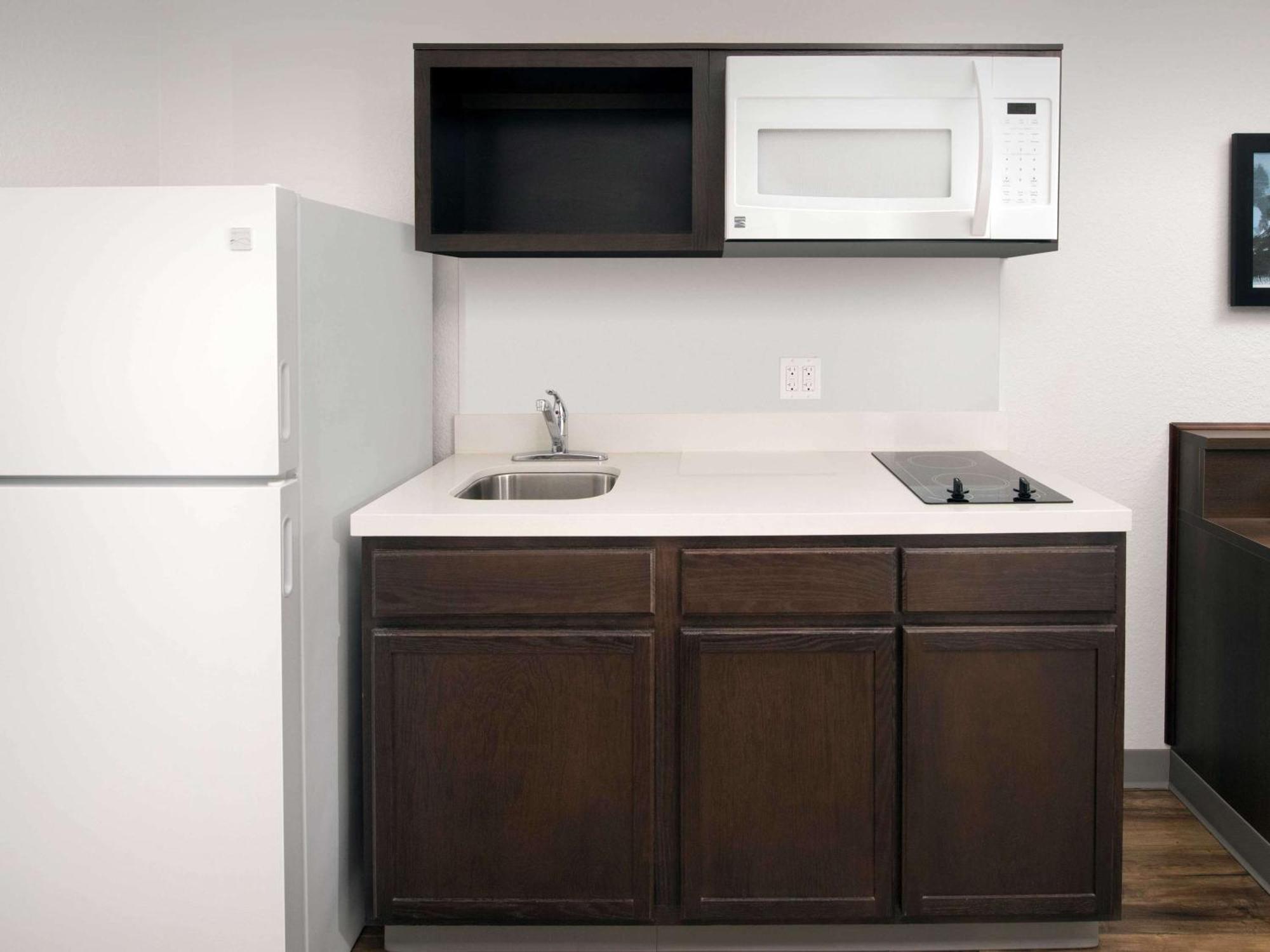 Extended Stay America Select Suites - Fort Myers - Northeast מראה חיצוני תמונה