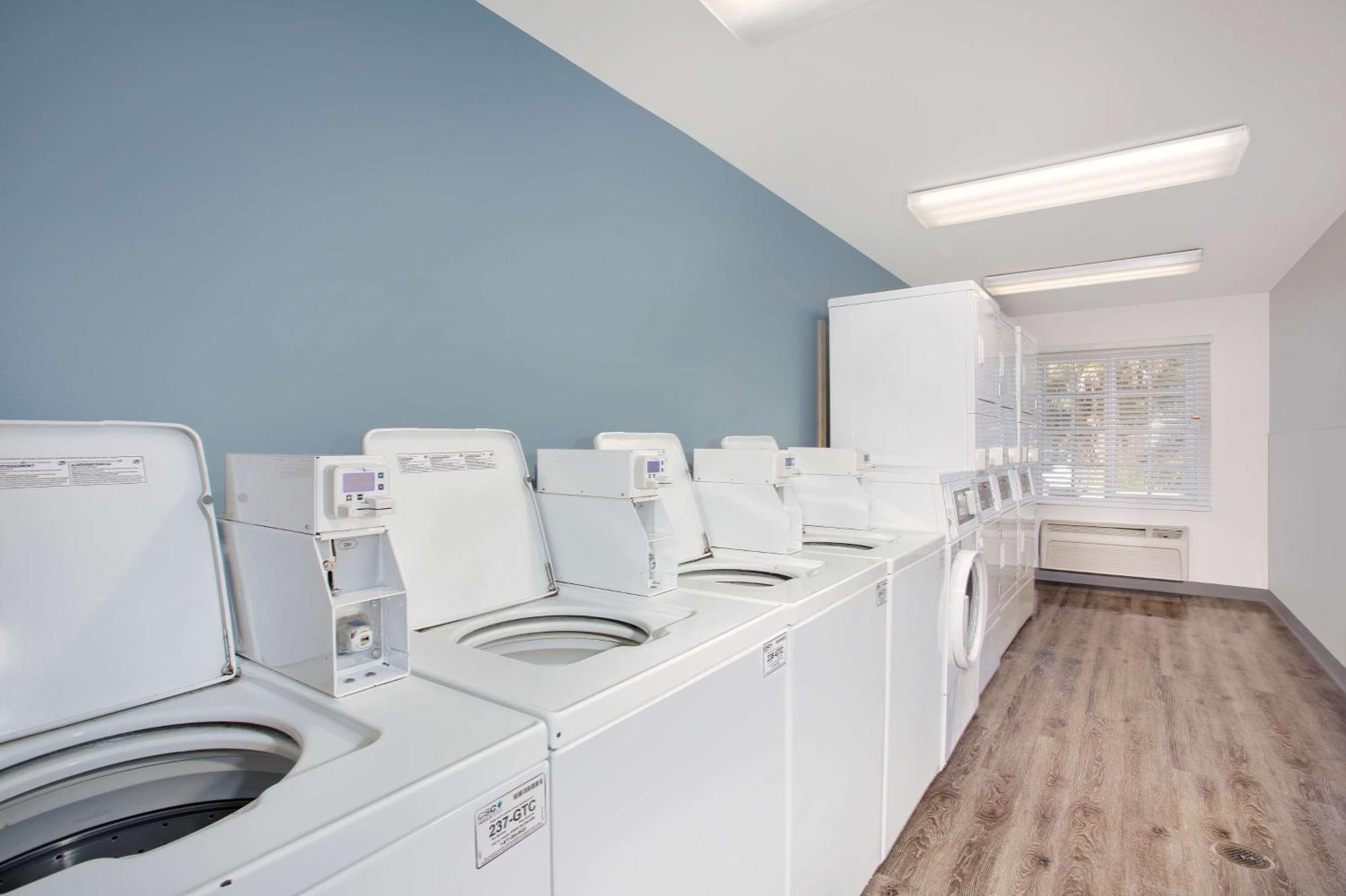 Extended Stay America Select Suites - Fort Myers - Northeast מראה חיצוני תמונה