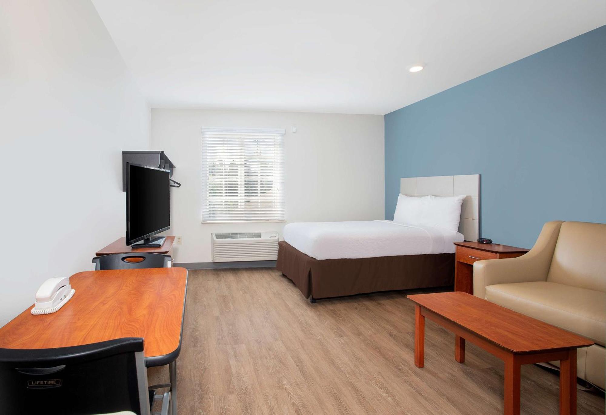 Extended Stay America Select Suites - Fort Myers - Northeast מראה חיצוני תמונה