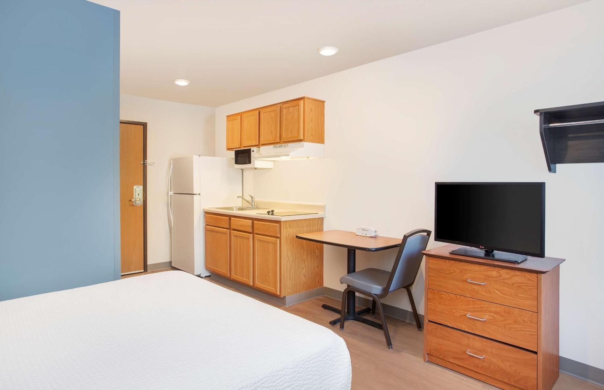 Extended Stay America Select Suites - Fort Myers - Northeast מראה חיצוני תמונה