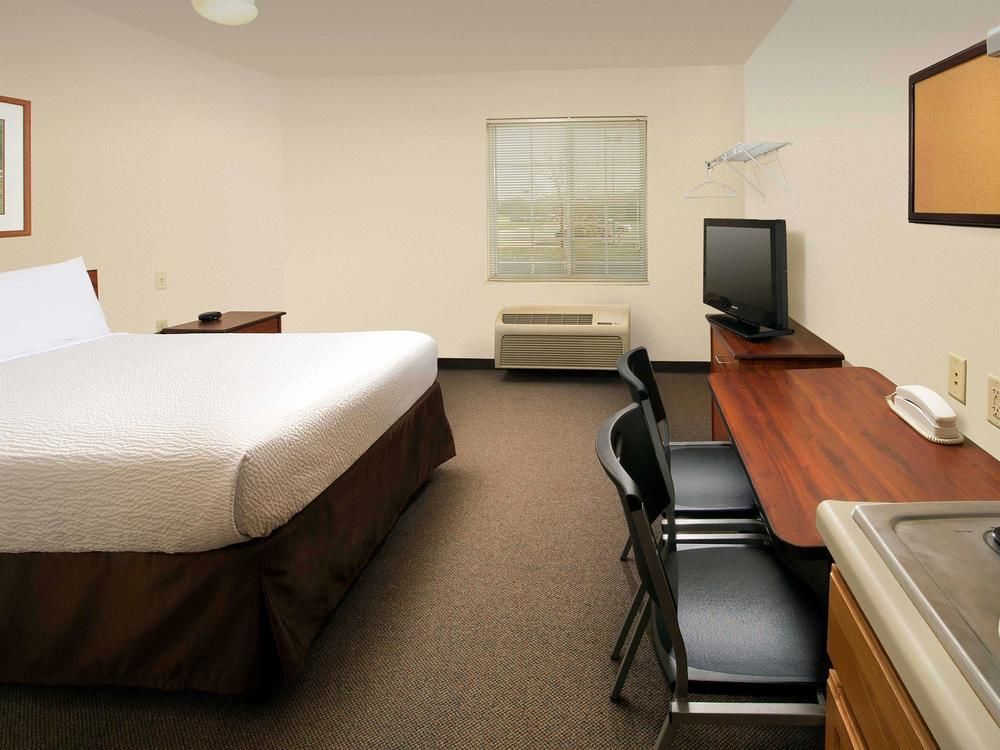 Extended Stay America Select Suites - Fort Myers - Northeast מראה חיצוני תמונה